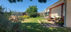 2 bedroom garden